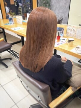 ラウル(Laulu) ミディアムヘア/暗めカラー/グランマッシュ/佐倉