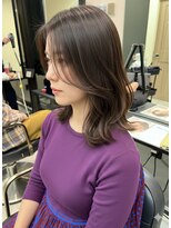 バッカ(BACCA)&nbsp;顔まわりレイヤーで小顔見え♪ツヤ感あふれる大人ミディ