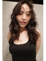 ビュートリアム 南青山(BEAUTRIUM)&nbsp;レイヤーヘア海外レイヤーウェーブヘアカーテンバング表参道青山
