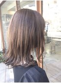 透き通るアッシュベージュ