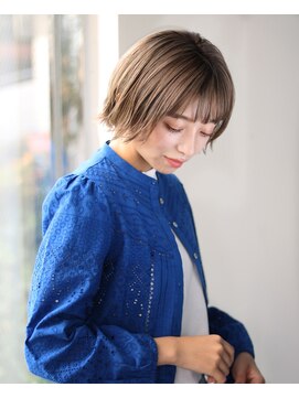 リップス デリコ(LIPS derico) 【LIPSderico/鈴木初穂】外ハネ切りっぱなしボブ