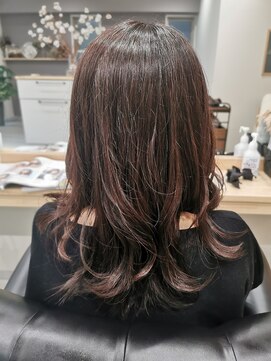 ラグヘアー(RAG HAIR) 外ハネミディアムレイヤースタイル