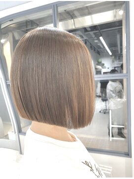 フィゼル 南堀江店(fizelle) ツヤサラボブ