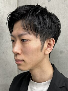 フイ 代々木(Hui) メンズ/アップバング/ツーブロックマッシュ/束感ショート波巻き