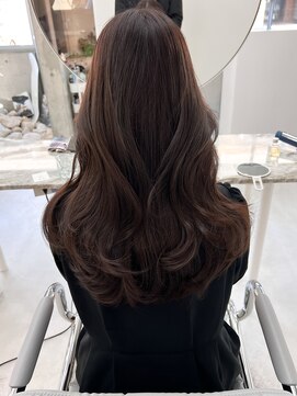 ヒン(HIN) くびれレイヤースタイル