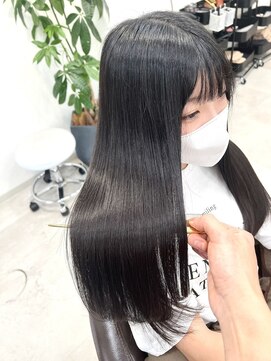 ベルム(Belme) 黒髪韓国風グレーベージュレイヤーロング似合わせカット