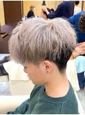 メンズツーブロ刈り上げブリーチホワイトグレーベージュカラー