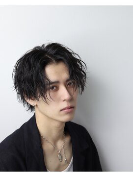 ゴールドシブヤ(GOALD SHIBUYA) 縦落ちパーマ