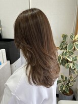 フース(Hus) ブラウンベージュカラー