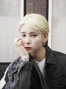 メイン(MENIN) フェザーショート[相模大野/メンズ/町田/フェザーショート/眉毛]