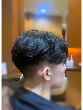 ヘアモード キクチ 銀座店 ナチュラルツーブロック