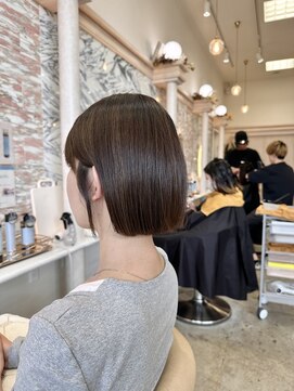 エル バイ ロンド 関(elle by Lond) [elle by lond]栗原　瑠世　ネビージュ　小顔に見せるヘア