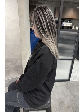 アコ(Aco) ★筋感しっかりシャドウルーツバレイヤージュ★