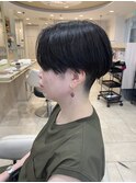 大人女子刈り上げショートツーブロック30代40代50代黒髪前髪なし