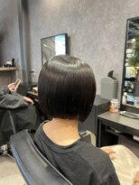 インク(ink) ぱっつんボブ