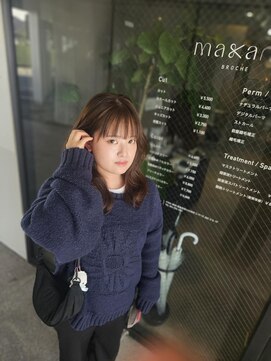 ブローチェ マカナ(BROCHE makana) ベージュのカラー