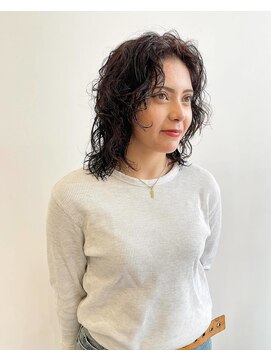 ウシワカマル ミライ(USHIWAKAMARU MIRAI) ・レイヤーパーマ