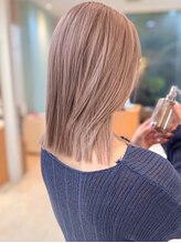 デコラ DECOR&nbsp;ミルクティーグレージュ×外ハネボブ[ハイトーンベージュ]