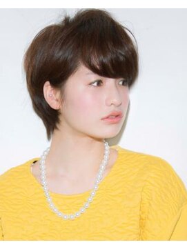 アメリア(Ameria) 耳かけ小顔ショート☆似合わせカット