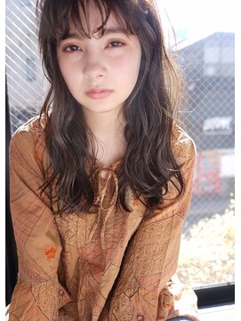 チェルシー 表参道 学生限定　ゆるめで長持ちな「簡単な外国人のくせ毛風パーマ」