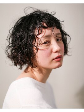 テトヘアー(teto hair) short［ショート ボブ ワイド バング パーマ くるくる 黒髪］