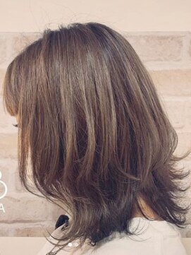 ノブヘアデザイン 杉田店(NOB hairdesign) 〈NOB杉田店〉外ハネ巻きくびれミディアムマロンベージュ