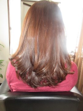 コア フィール ア デイ(COIFFURE A DAY) 【M3D見附今町】ロングカール