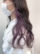 モモ(momo) 韓国風インナーカラー/イヤリングカラー×ペールラベンダー原宿