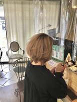 ブロッサム 保谷(Blossom) 20代30代40代抜け感ショートレイヤーミルクティベージュ