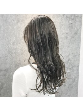 アパートメント オブ ソロン(The Apartment of Solon) 【所渉】フェミニン/ゆるふわカール/オリーブカラー