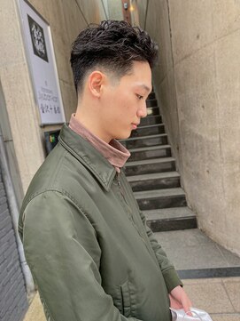 レフ(LEF) 【オダオススメ！】無造作オールバックミドルフェード