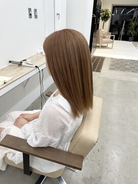 ニュート(Neut ) ブラウンベージュ