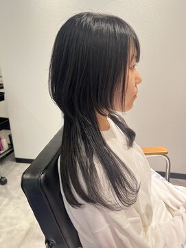 スミ(sumi) ウルフカット/ロングウルフ/ウルフヘア/20代30代40代◎岩田