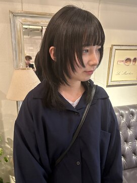 ヘアーデザイン シュシュ(hair design Chou Chou by Yone) ウルフレイヤーカット&暗髪グレージュ♪