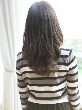 ヴィヴィ(VIVIE) 透明感艶髪暗めカラーブルーアッシュグレージュゆるふわウェーブ