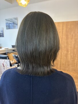 バイエイト 野並店(By Eight) オリーブベージュ×Bobレイヤー