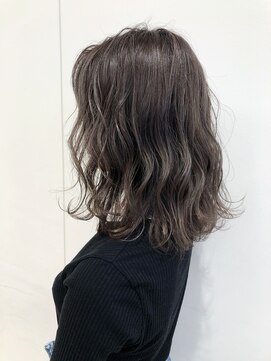 モリオフロムロンドン 大宮店(morio from London) 【morio坪井】外ハネミディ×濃いめミルクテーグレージュ