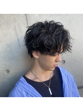 アイズ 海老名(AIZU) 波巻きスパイラルパーマツイストスパイラルパーマセンターパート