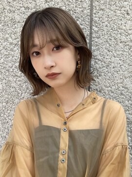 アイヴィ 表参道(IVY) ベージュカラーくびれボブ【肥田亜沙美】