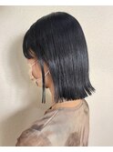 切りっぱなしボブ×ブルーブラック