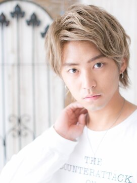 メンズヘア ビーセカンド 草加店(MENS HAIR B-2) ワイルドアップバングの外国人風グラデーションウルフT草加