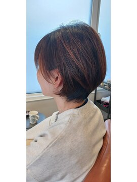 クルタ(KULTA) ショートボブ×ハイライトカラー