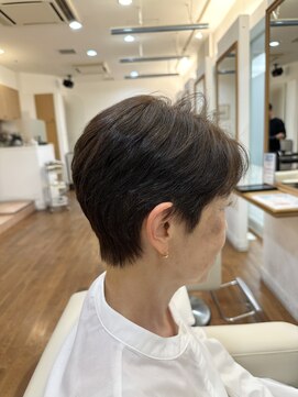 パステルアトリエドゥ(PASTEL ATELIER DEUX) オトナ女性品のあるショートヘア