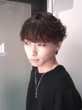 ゼスト リル 新宿(ZEST lill) ニュアンスパーマスペインカールフェザーパーマメンズパーマ