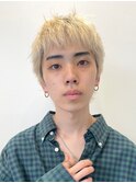 渋谷メンズブリーチカラーミルクティーベージュセンターパート