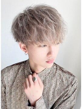 アミ(Ammi) ◆メンズヘア/マッシュ/センターパート/ウルフ/ツーブロック