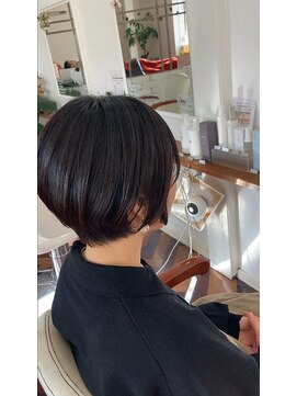ヘアーアンドメイクアップモパ ショートヘア