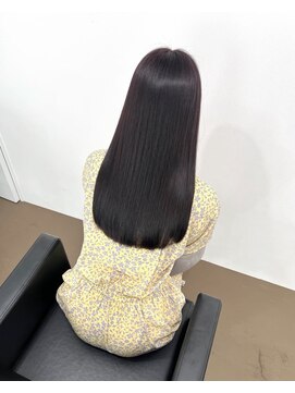 イオエ 元町(ioe) 前髪/暗髪カラー/艶カラー/小顔カット/髪質改善/縮毛矯正/黒髪