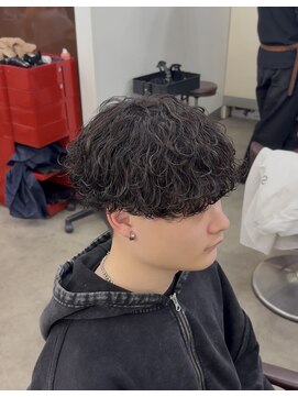 リップス 立川(LIPPS) 刈り上げ波巻きパーマ