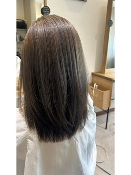 ジョワイユヘアーデザイン(Joyeux) joyeuxおしゃれハイライト、インナーカラー【盛本彩乃】